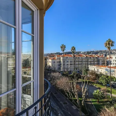 Modern Walking Distance To Beach In Carre D'or Appartement