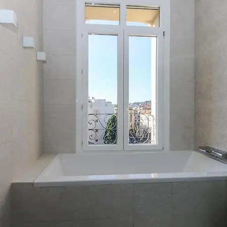 Modern Walking Distance To Beach In Carre D'or Appartement Nice