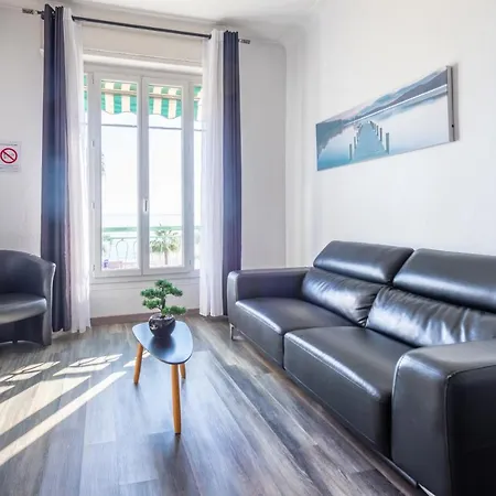 Appartement Sea Front - Panoramic View With Terrace - 85 M *