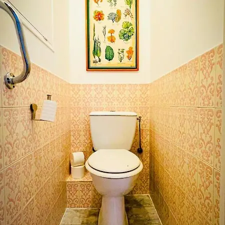 Elegant, Spacious, Central Appartement Nice