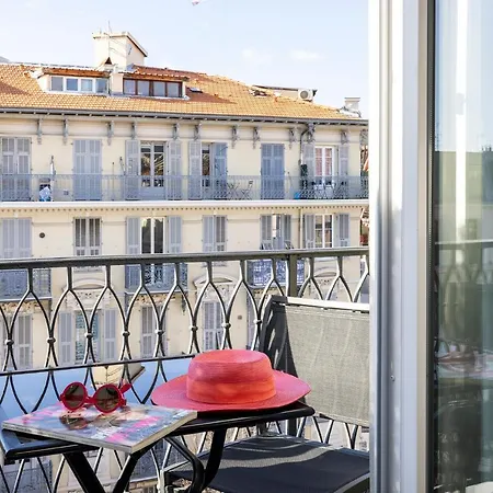 Hotel 64 Nice