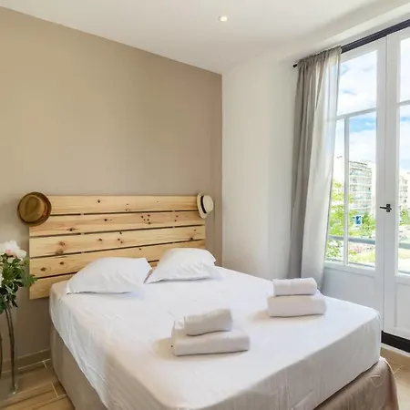 Cosy Close To The Nice