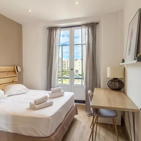 Cosy Close To The Nice