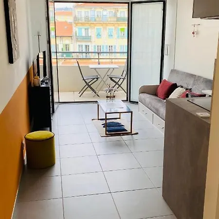 Studio And Its Terrace View * Nice