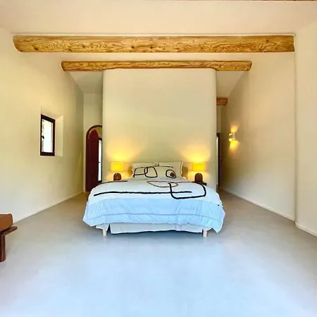 Exotic 4 Bedroom Near Aix En Provence Nice