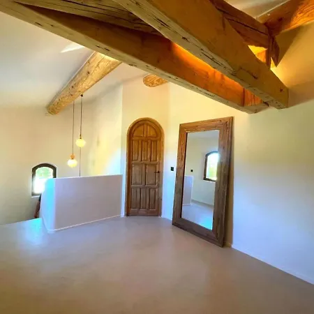 Exotic 4 Bedroom Near Aix En Provence Nice