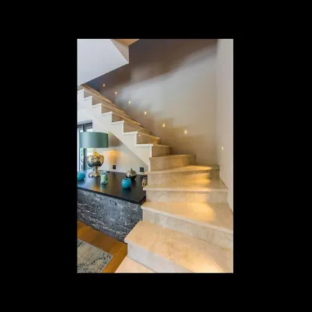 Beautiful 5 Bedrooms Villa, A Shelter In Lush Greenery Villa *
