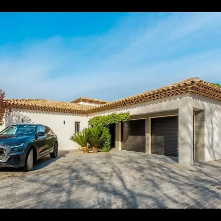 Villa Beautiful 5 Bedrooms Villa, A Shelter In Lush Greenery