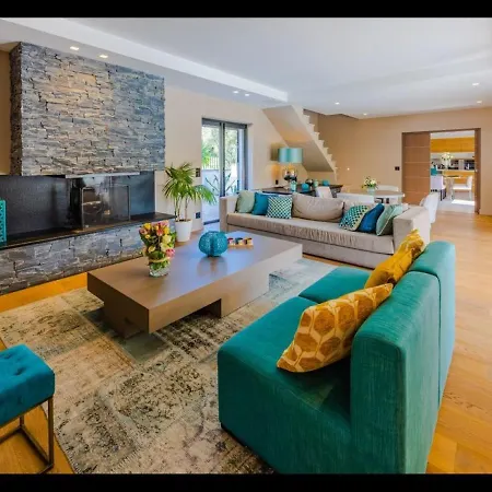 Beautiful 5 Bedrooms Villa, A Shelter In Lush Greenery * Nice