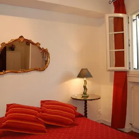 Holiday home Magnifique De 5 Chambres Au Col De Villefranche *