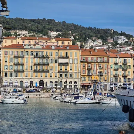 à Proximité Du Port De Appartement Nice
