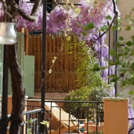 Holiday home Maison Avec Jardin Et Terrasses
