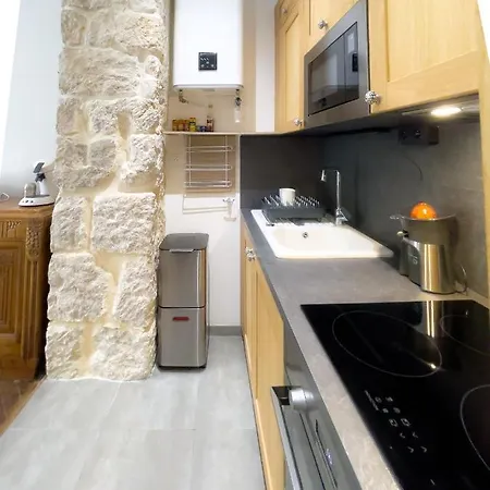Buffa - Ac, Wifi, 4 Pers, Central Apartment