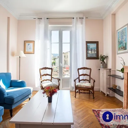 Apartment T3 District Liberation Near Tram