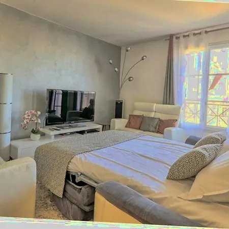 Apartment Paradis N° 8 *