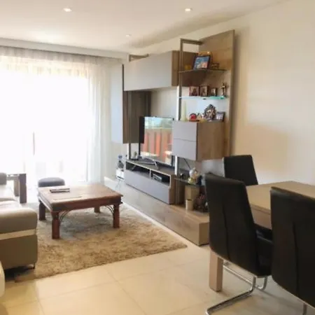 Apartment Luxurious Near The Airport Nice