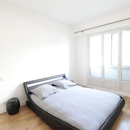 Apartment Sea Preview Close To The Center *