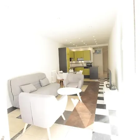 Apartment Sea Preview Close To The Center Nice