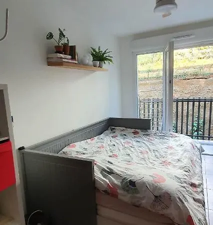 Appartement à 10 Min à Pied De La De *