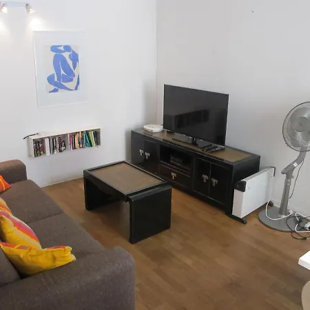 Appartement 3 Piéces Climatisé 4 Personnes Confort Plein Centre Nice