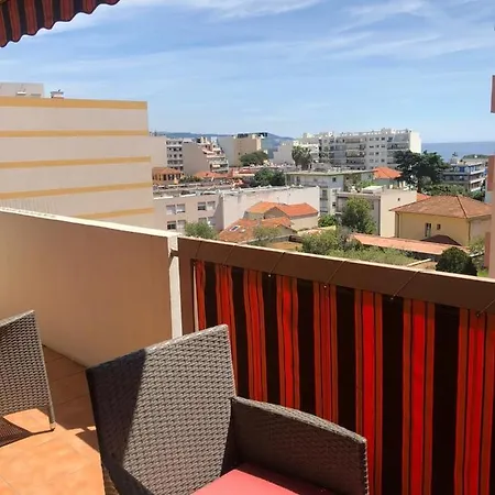 Apartment Luxurious Near The Airport *