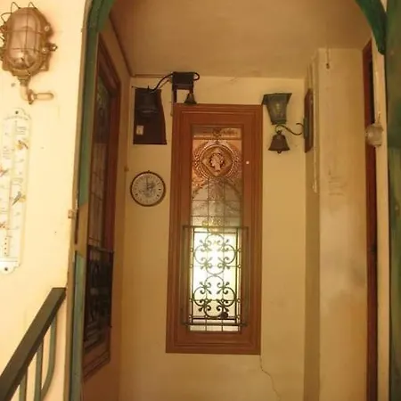 Maison Traditionnelle Sur Les Collines Niçoises Nice