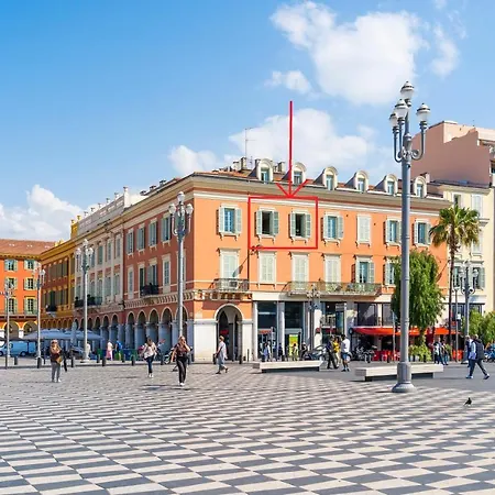 Apartment Renting - 13 Massena - Live A Dream Luxury Loft - Place Massena Nice