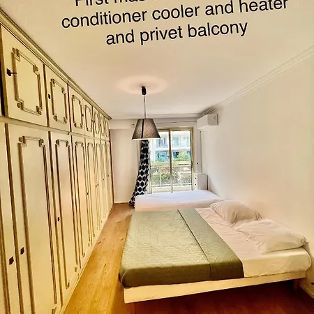2 Crossing With Private Parking 4 Beds Two Double Bed And 2 Single Bed With 2 Balconies In Promenade Des Anglais Street With Perfect Air Conditioner Cooler And Heater Apartment Nice