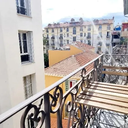 Apartment Bright Near The Carre D'or *