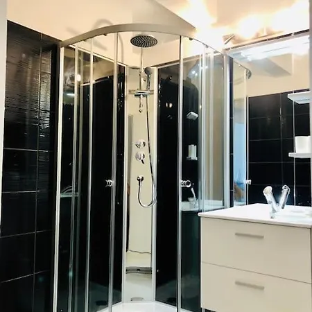 Apartment T3 Traversant Proche De La Mer