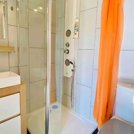 Studio N6 Lascaris Centre Apartment