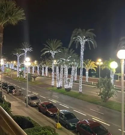 Apartment 2 Crossing With Private Parking 4 Beds Two Double Bed And 2 Single Bed With 2 Balconies In Promenade Des Anglais Street With Perfect Air Conditioner Cooler And Heater Nice