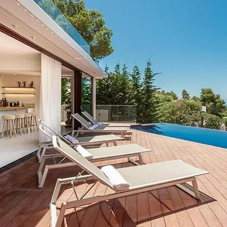 Family 240sqm Pool