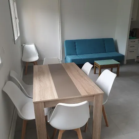 Renove 2023 Proche Aeroport 5min, Gare Sncf 2 Min, Tramway Au Pied De L'immeuble , Parking Possible, Renovated 2023 Near The Airport 5 Min, Train Station 2 Min, Tram Next To The Building 1 Min, Parking Possible Appartement