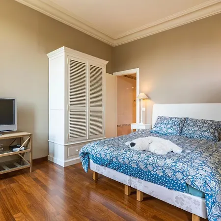 Renting - 13 Massena - Live A Dream Luxury Loft - Place Massena Apartment Nice