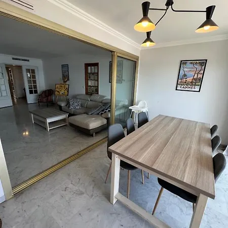 Apartment 2 Crossing With Private Parking 4 Beds Two Double Bed And 2 Single Bed With 2 Balconies In Promenade Des Anglais Street With Perfect Air Conditioner Cooler And Heater *