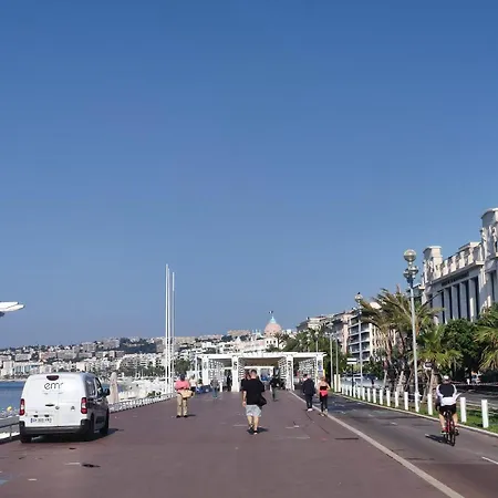 Appartement Au Coeur De Nice