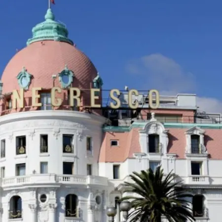 Beautiful , 3 Min Walk , Free Parking, Near Negresco Nice