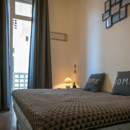 Beautiful , 3 Min Walk , Free Parking, Near Negresco Apartment Nice
