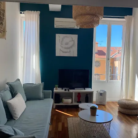 Apartment En Plein Coeur De Nice