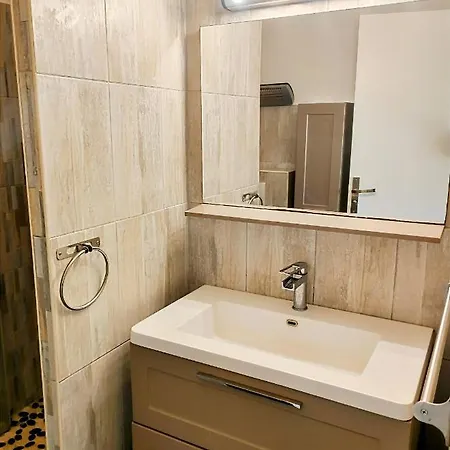 4 Pieces Vue Et Collines Nicoises Appartement *