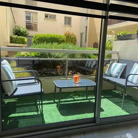 Superbe Carre Delfino Port De Appartement *