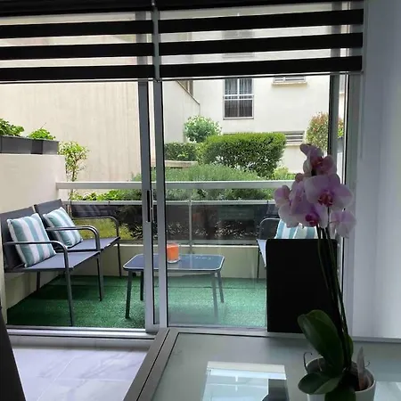 Appartement Superbe Carre Delfino Port De Nice
