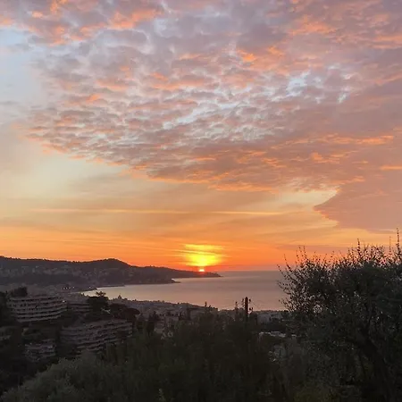 Romantic In The South Of France With A Private Garden , Pool And A Terrace Holiday home *