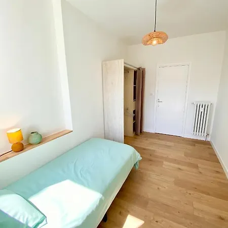 Apartment Magnifique 3p Parking Privee Proche