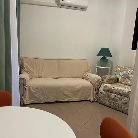 Appartement 2/3 Pièces Avec Terrasse à *