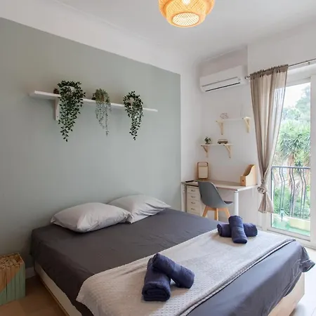 Appartement 26 , La Riviera Nice