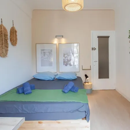 26 , La Riviera *