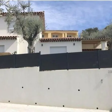 Nice, Magnifique Vue Avec Piscine Villa