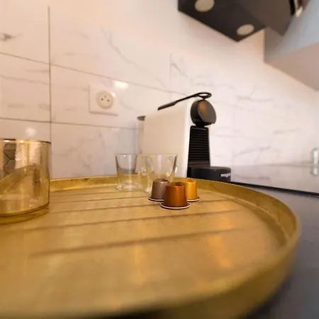 Loveroom Avec Jacuzzi, Instant Detente Apartment Nice